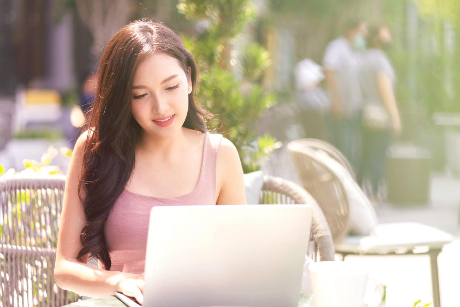 SEO professional reviewing keyword data during webinar